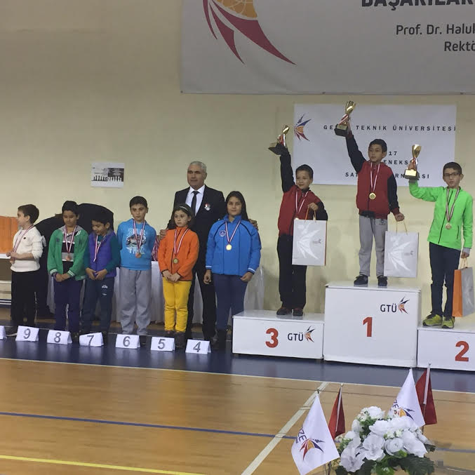 Satranççılar Gebze’de kürsüye çıktı