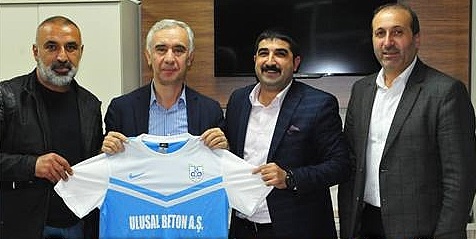 Niyazi Öztürk’ten Dilovası Belediyespor’a destek