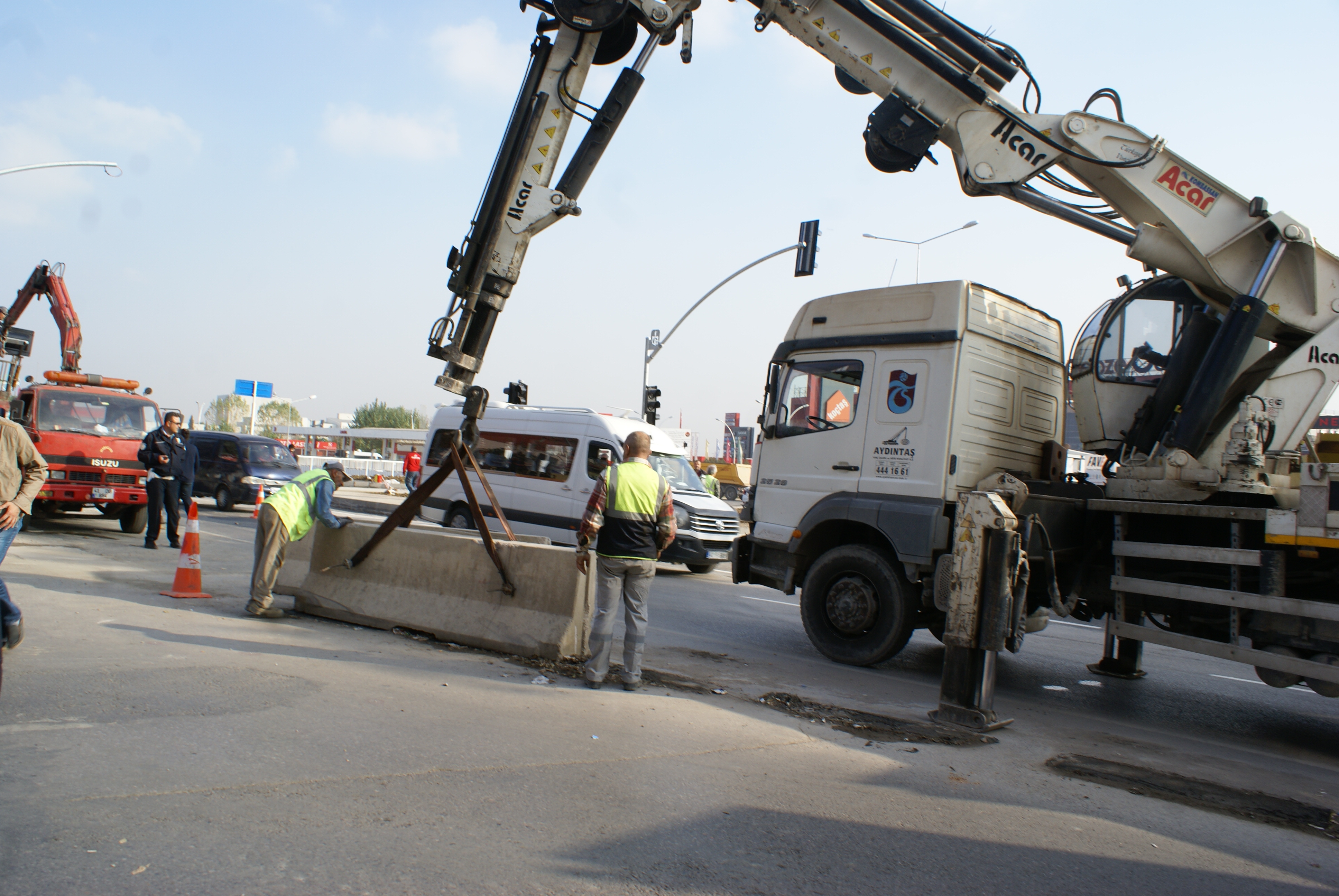 Anibal’da üstten geçiş de açıldı!