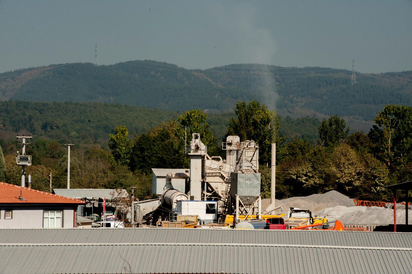 Evsel atık tesisine tepki