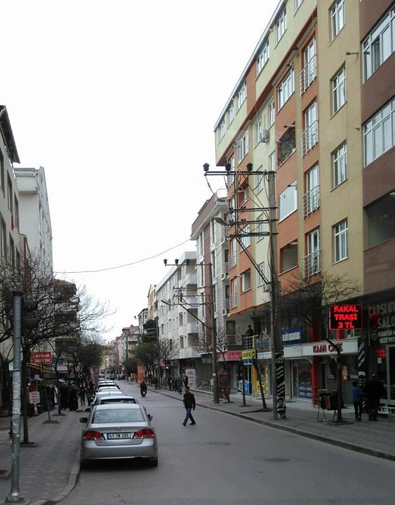 Doğan Caddesi’nde gelişi güzel park yapılıyor