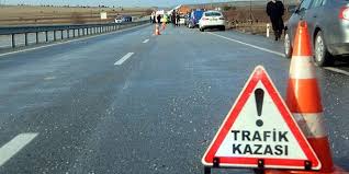 Trafik kazası:  1 ölü, 3 yaralı