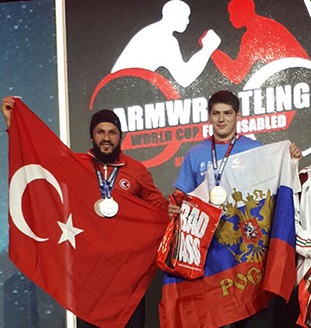 İKİ KUPA, DÖRT MADALYA