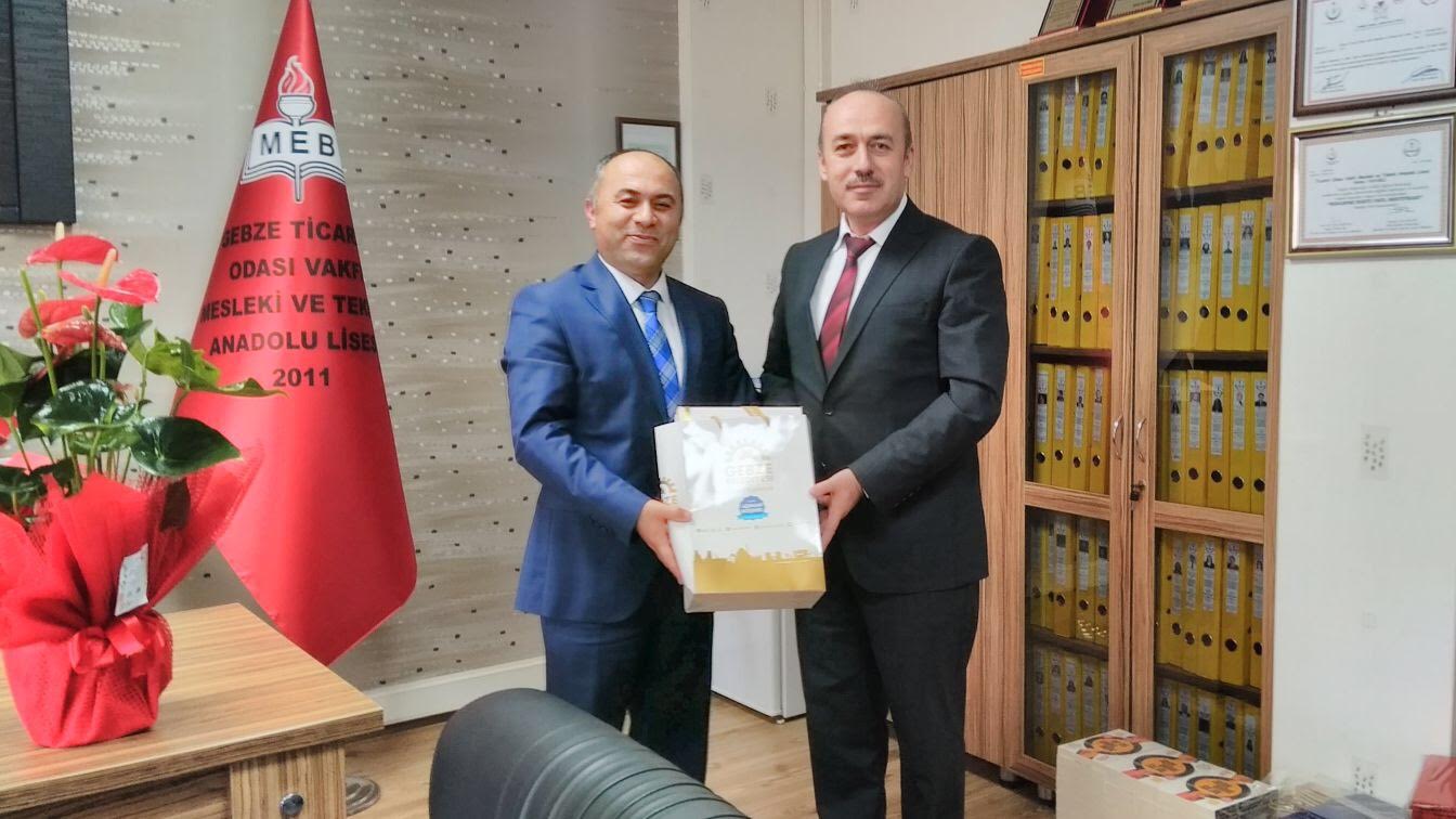 Öğretmenlere 24 Kasım’a özel anlamlı hediye