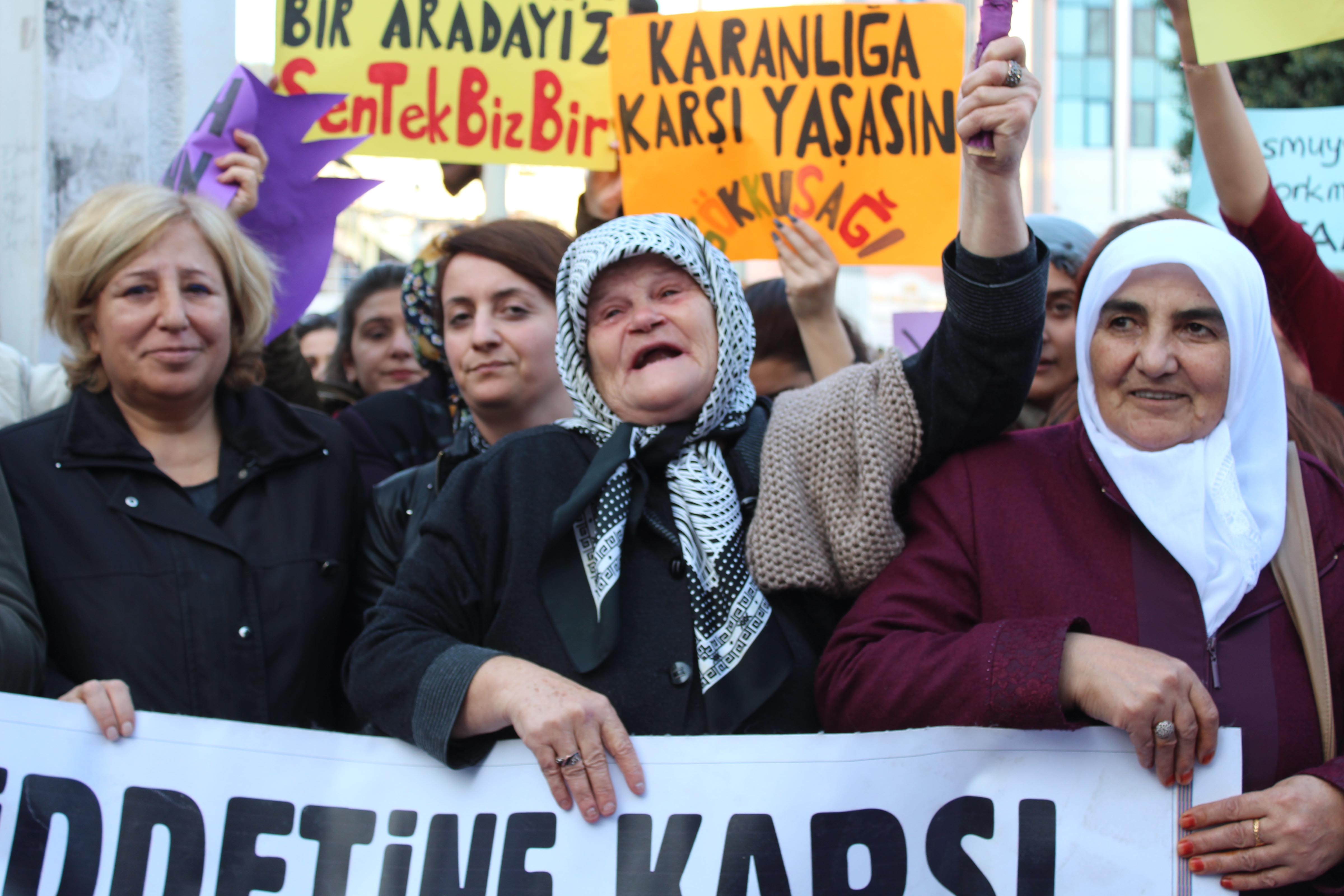 Kadına yönelik şiddete tepki