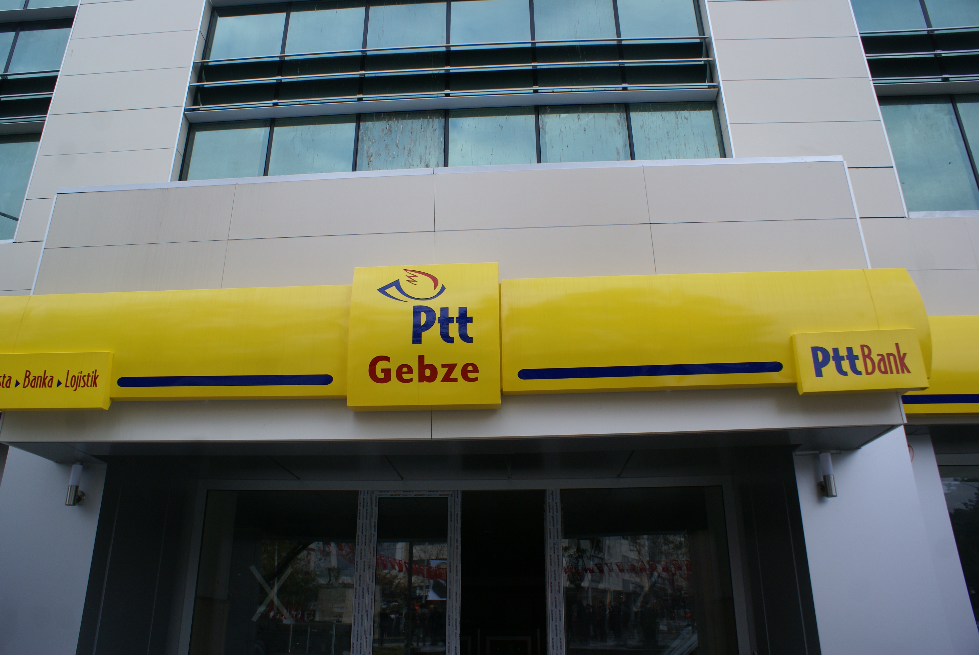 Başmüdürlük tabelası asılmadı