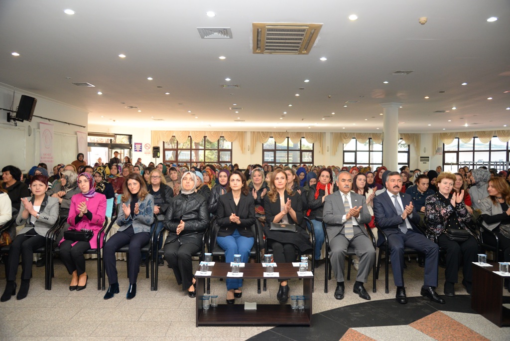 “Hedefimiz bilinçli kadın”