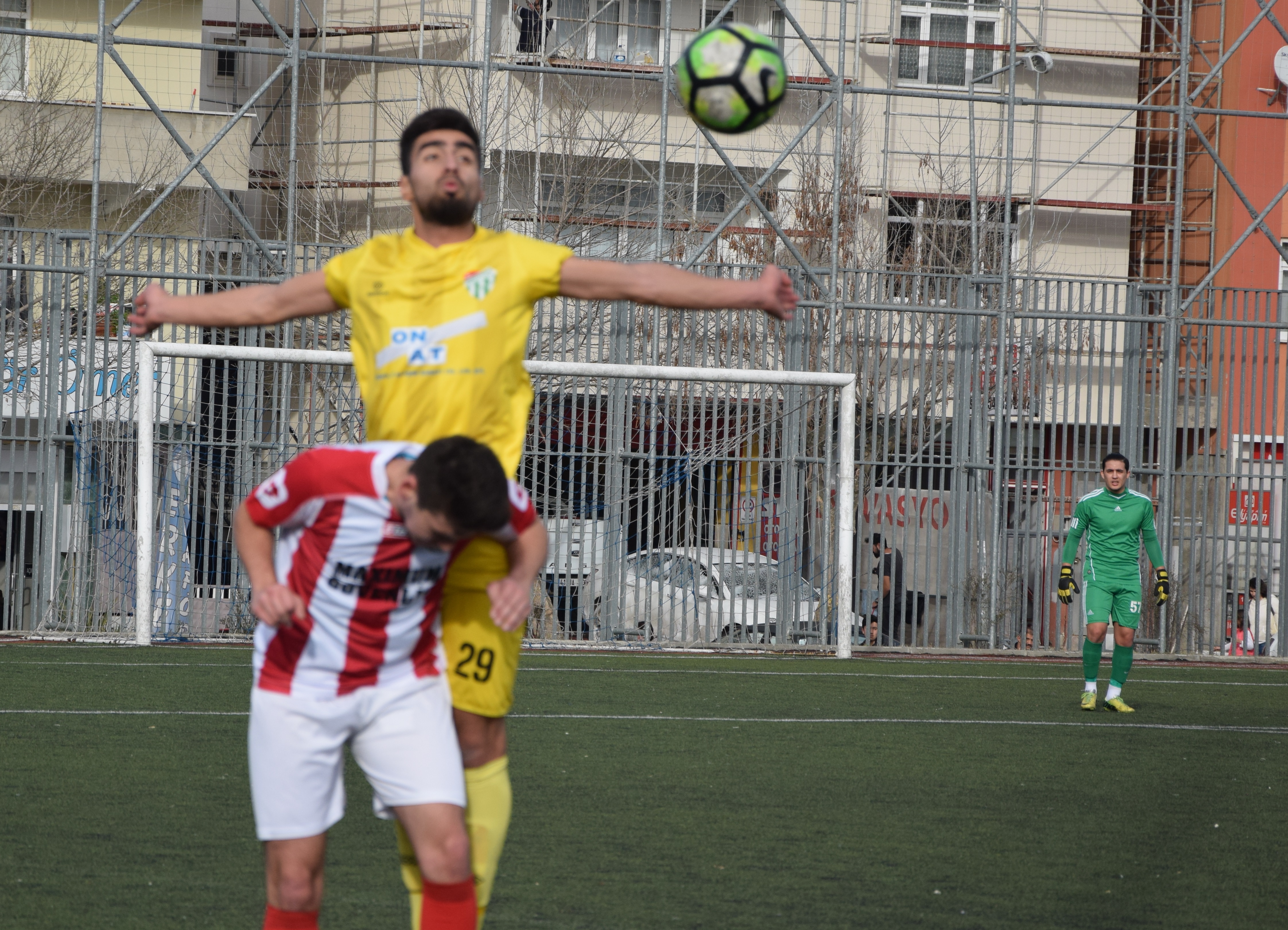 DENİZLİKÖYÜ UZATMADA YIKILDI