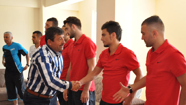 YUSUF TRANSFERİNİ KARABACAK BİTİRECEK