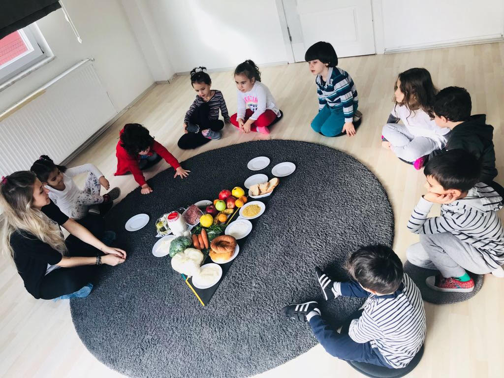 Nar Montessori Kreş’te sağlıklı beslenme projesi