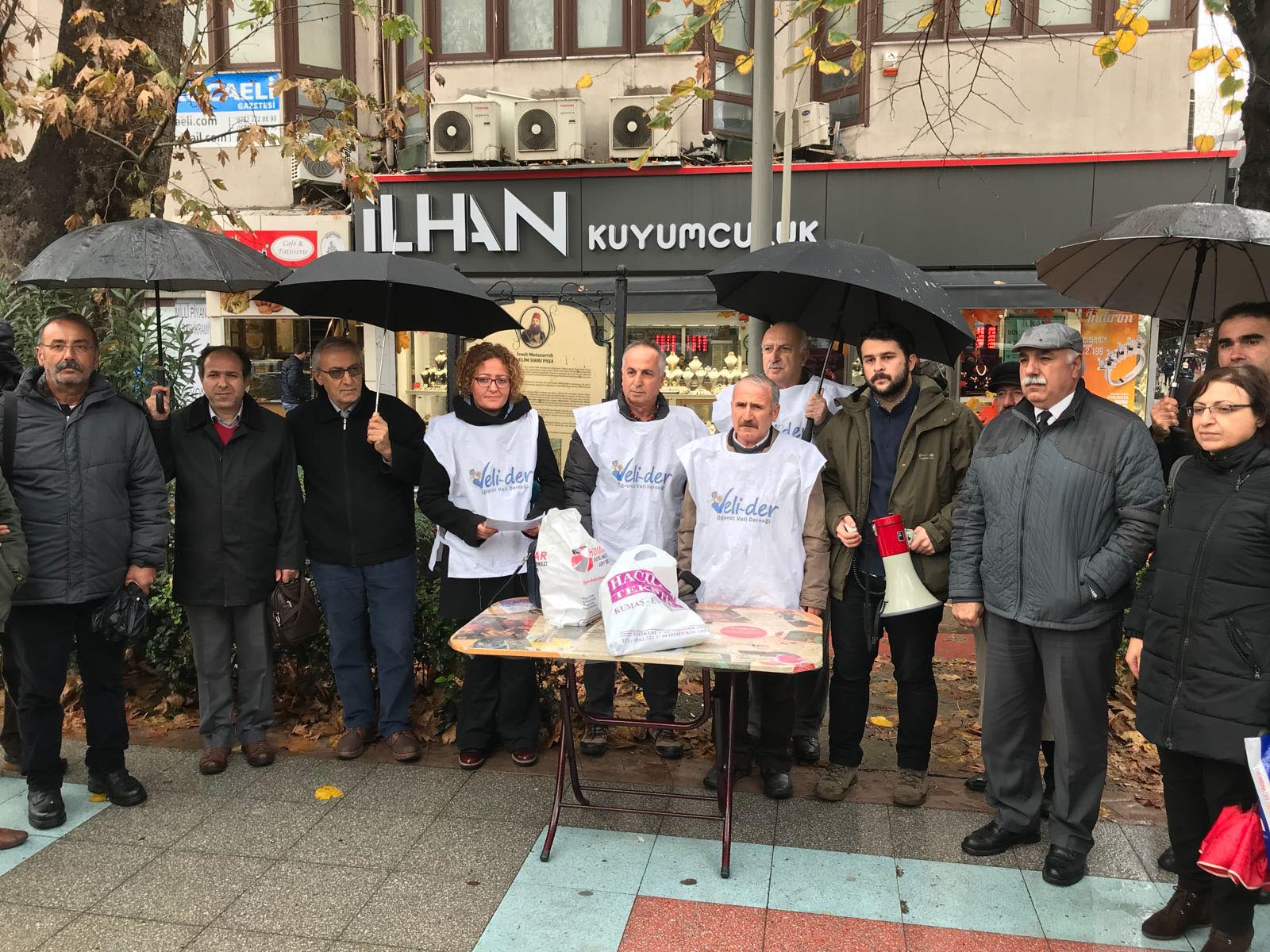 Müfredat için imza  kampanyası