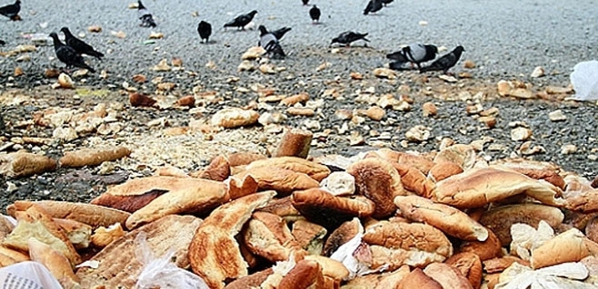 Her gün 12 milyon  ekmek çöpe gidiyor