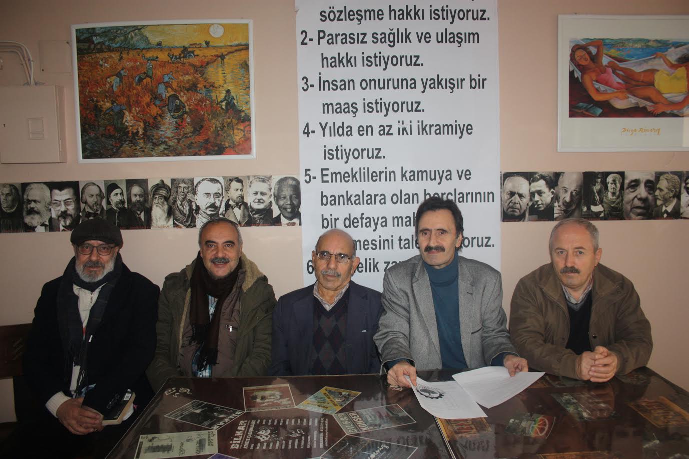 Emekliler yüzdelik zammını kabul etmiyor!