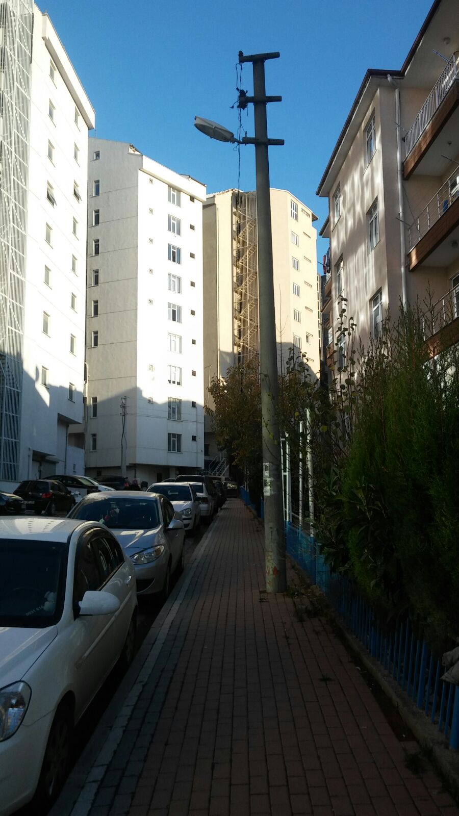 Mahalle karanlıkta kalıyor!