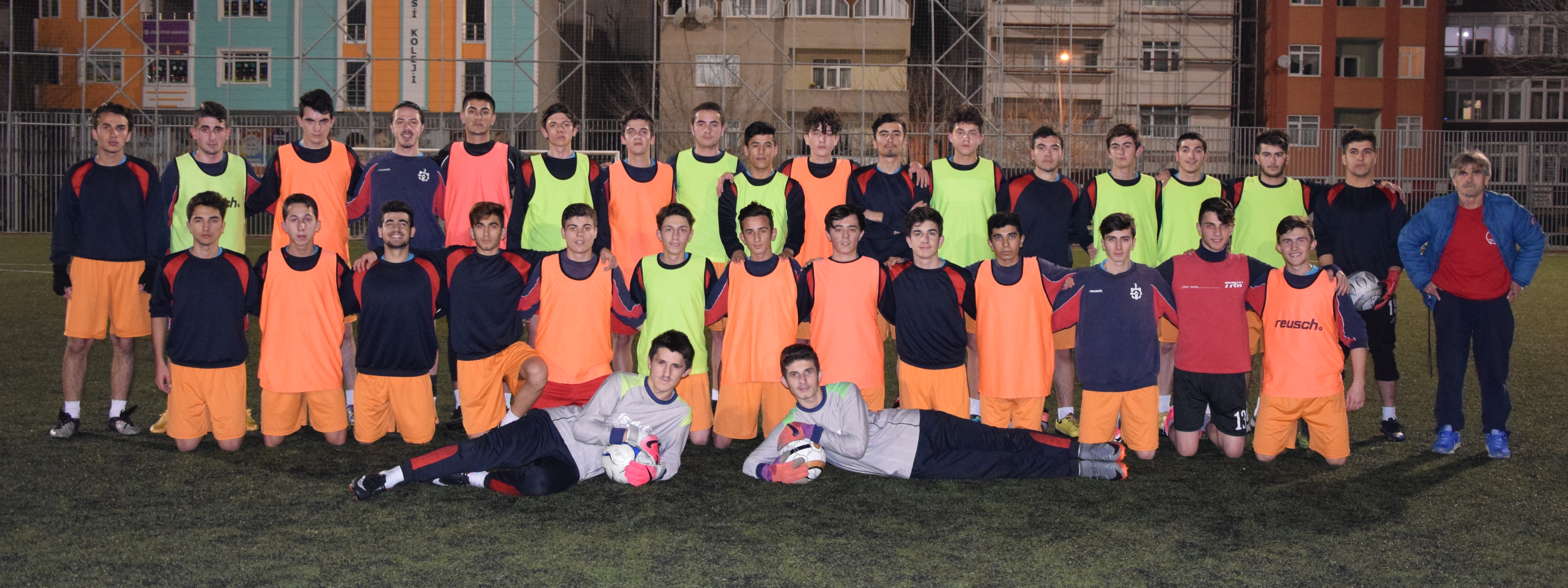 KURNAZ SIKI ÇALIŞIYOR