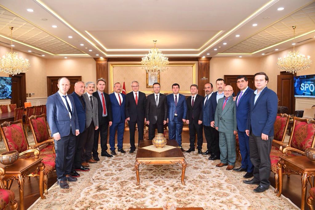 Giresunlular Vali Aksoy ile görüştü