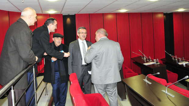 Yılın ilk meclisinde yalancı tartışması