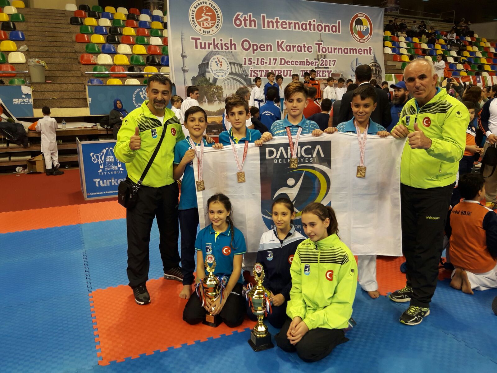 DARICA KUPALARI TOPLADI