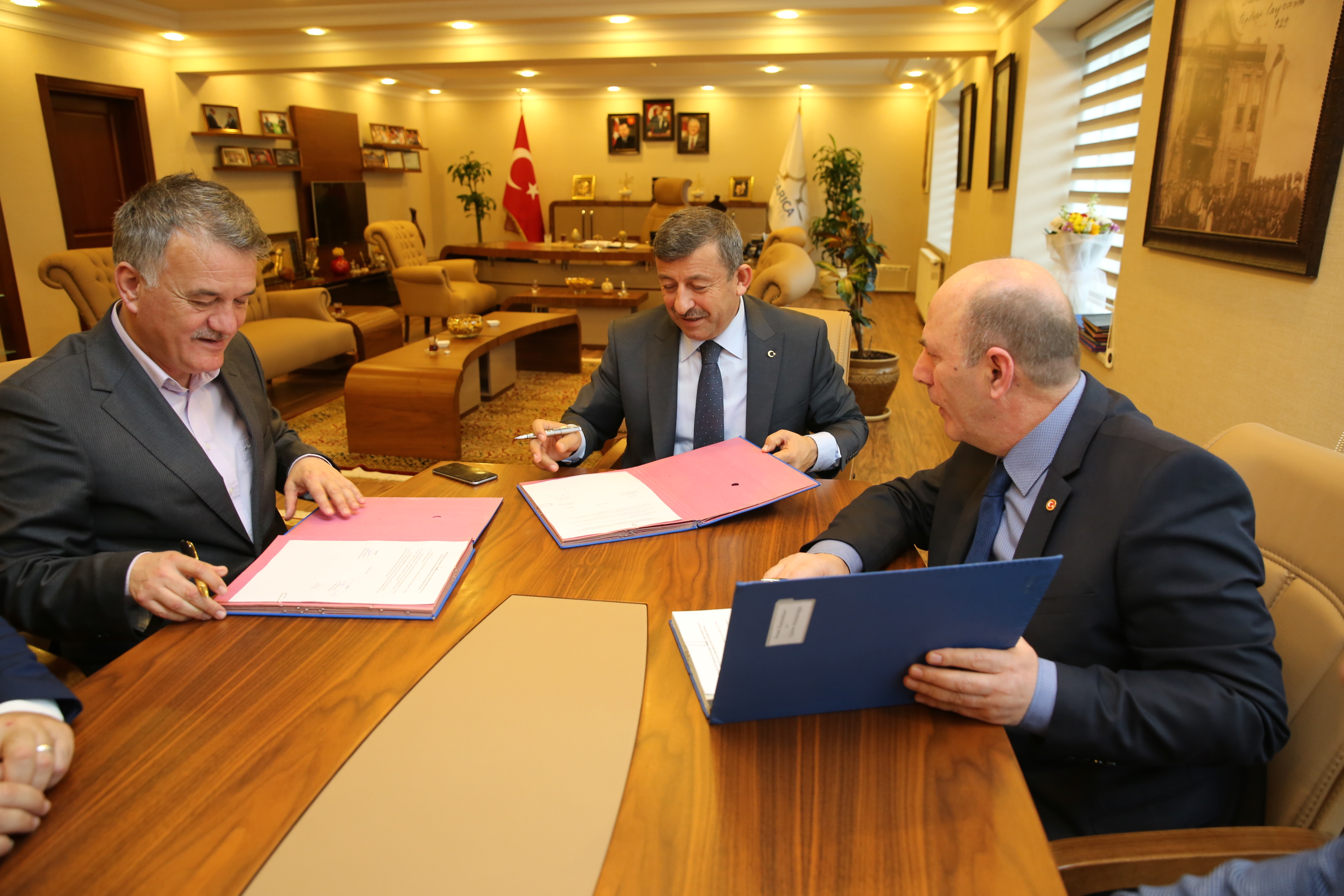 Sosyal denge protokolü imzalandı