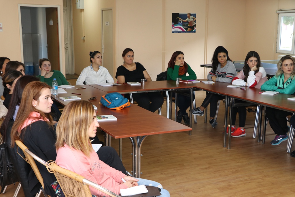 Antrenörlere sağlıklı yaşam semineri