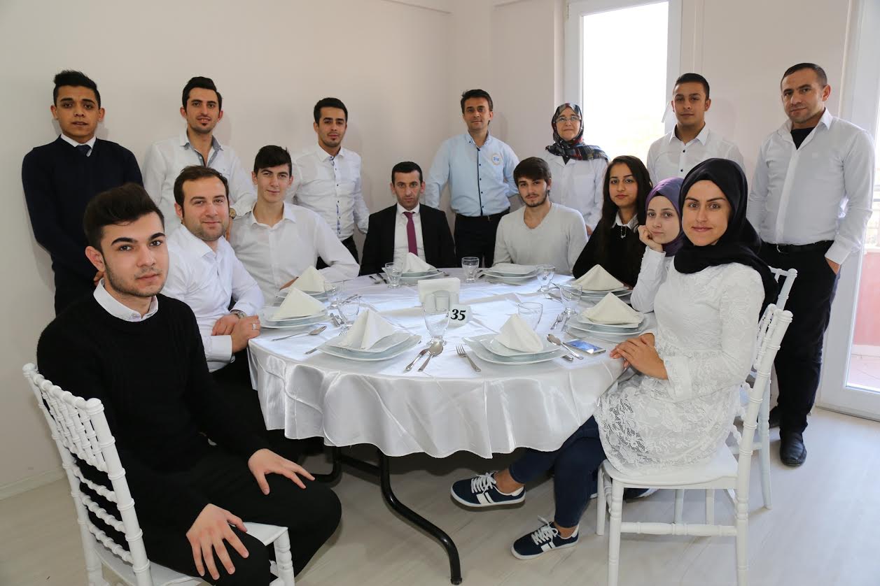 Servis elemanı kursu eğitimleri başladı