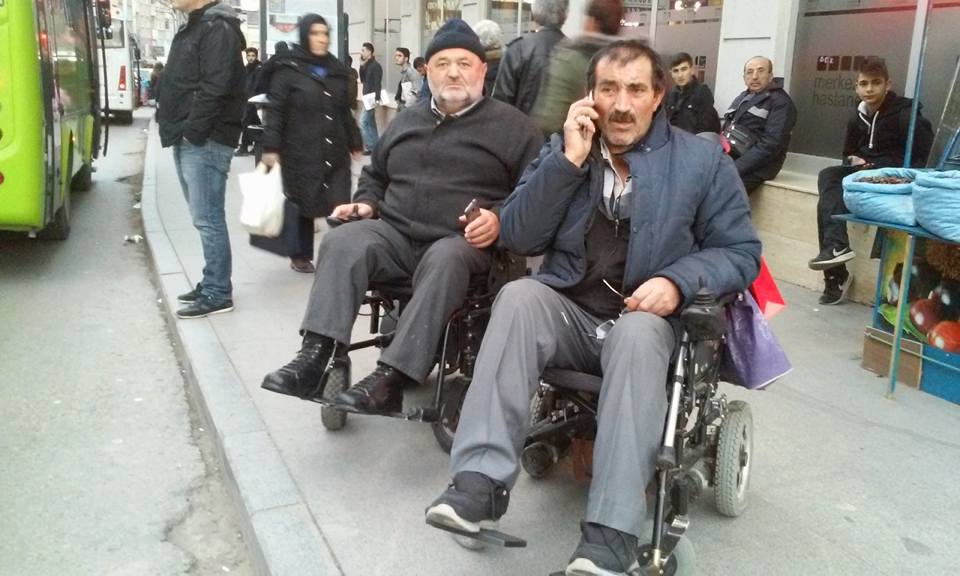 Engeliler araçlara binemiyor