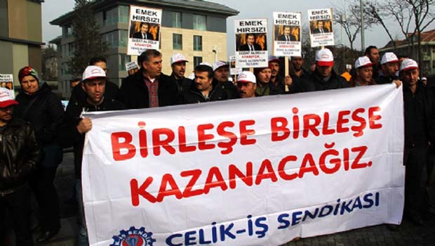 İşçiler Aloğlu’nun evinin önünde eylem yaptı