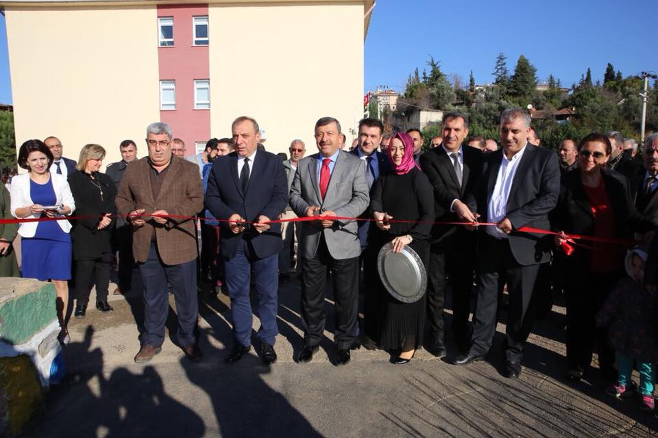 Okulun çok amaçlı salonu açıldı