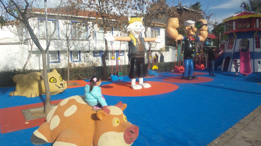 Gebze’de çizgi filim kahramanlı oyun grupları