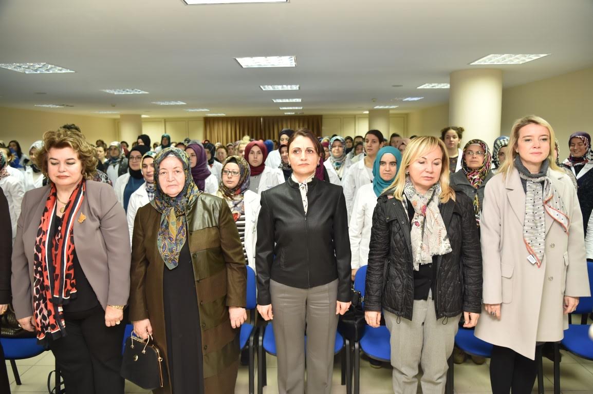 “Kadın, ailenin temel direğidir”