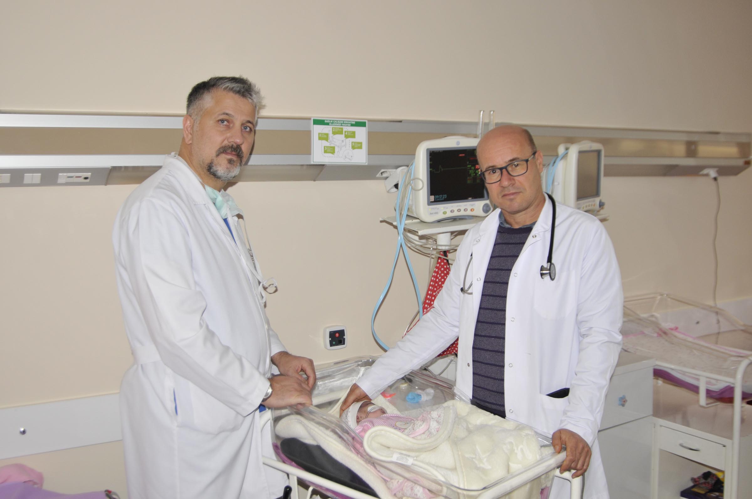 3 yılda 100 çocuğu sağlığına kavuşturdular