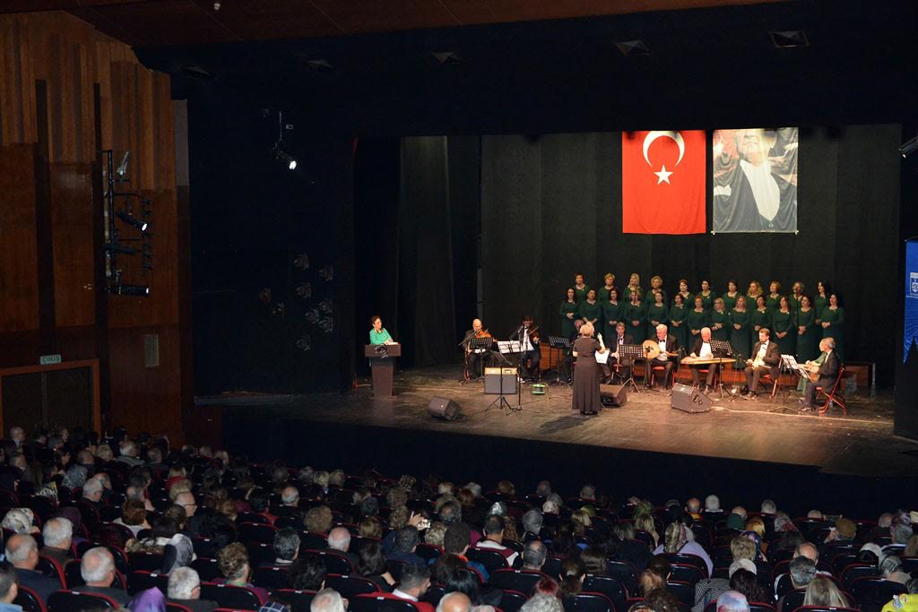 Türk Müziği Topluluğu konser verdi