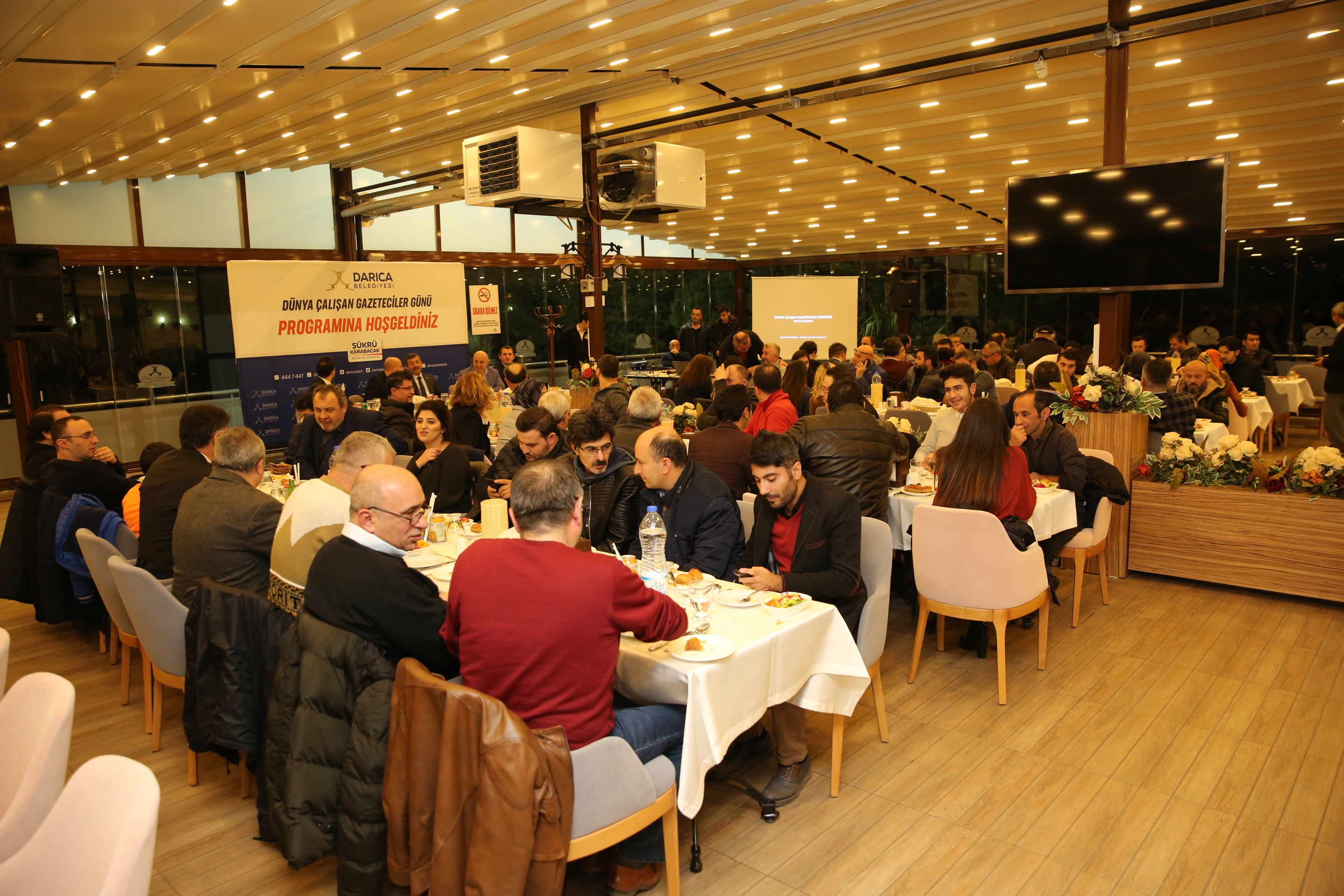 Karabacak basın mensuplarıyla buluştu