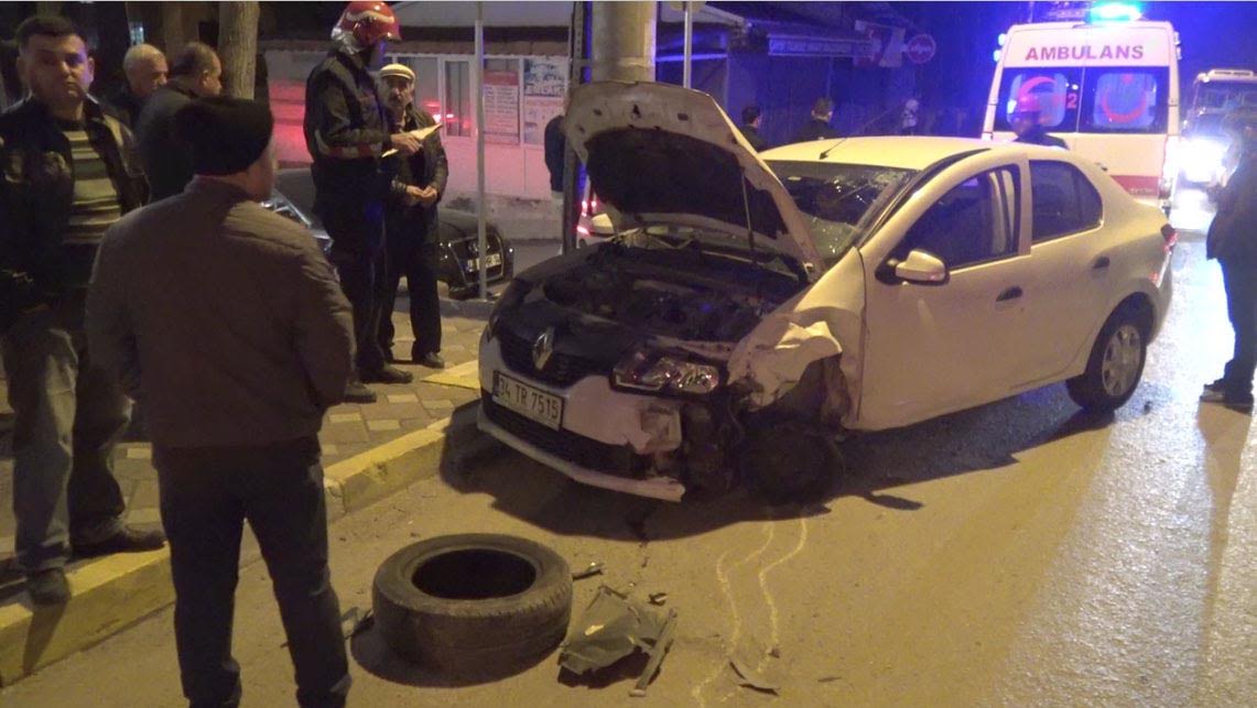 Otomobil minibüsle çarpıştı: 1 yaralı