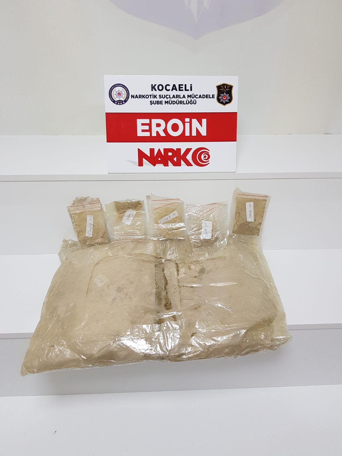 Uyuşturucu kuryesinin üzerinden yol güzergâhı çıktı