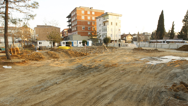 İstasyon’da ilk kazma vuruldu