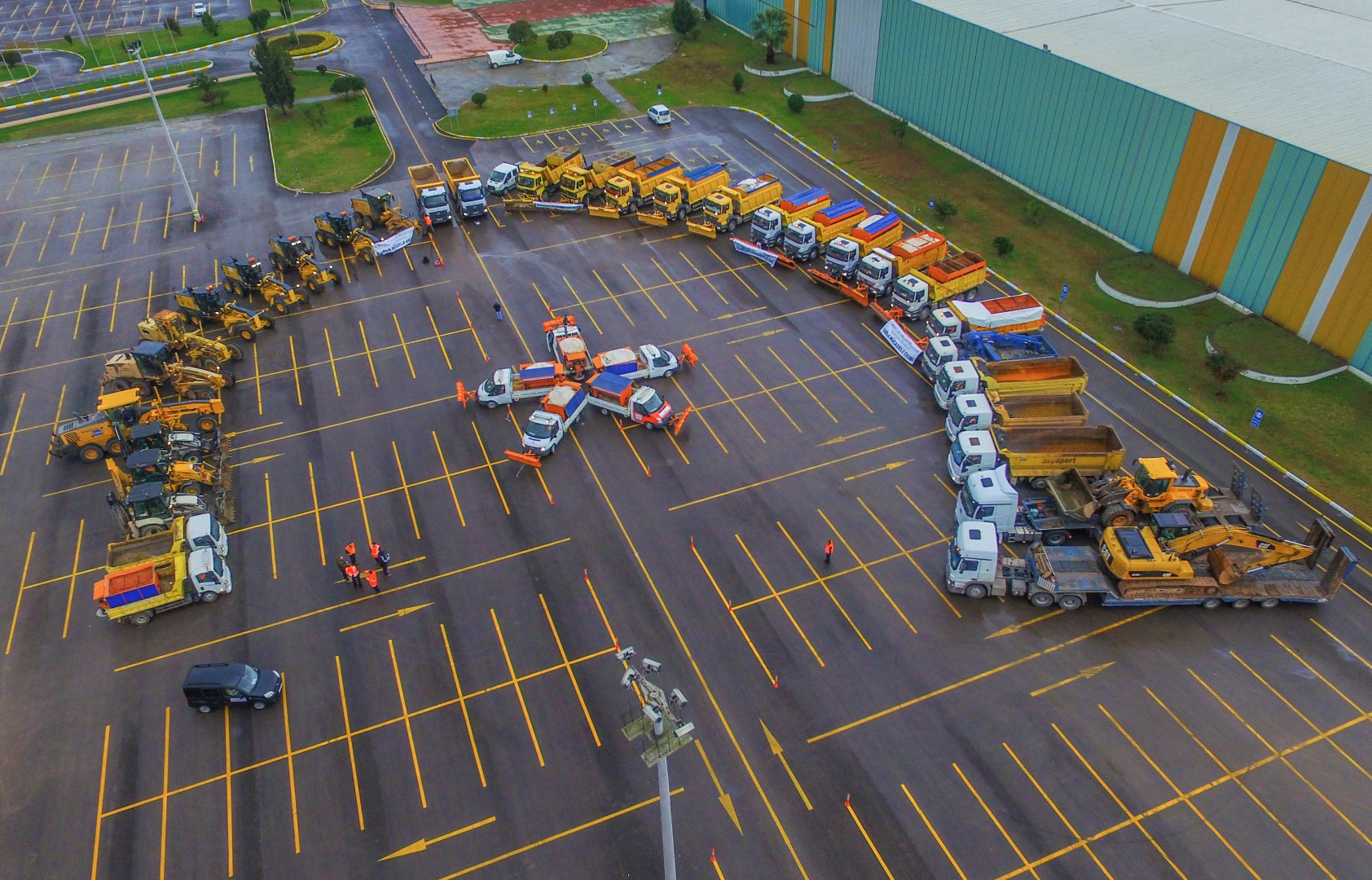 Ekipler karla mücadeleye hazır