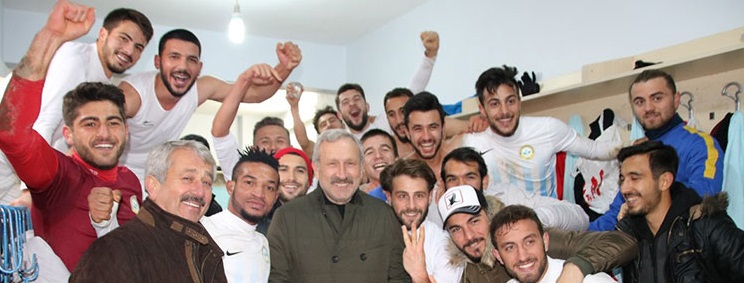 Belediye Derincespor 3 puanı 3 golle aldı