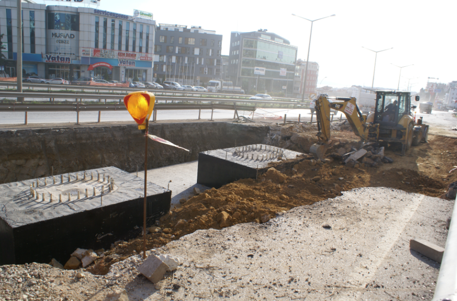 Üstgeçidin ayakları tamam!