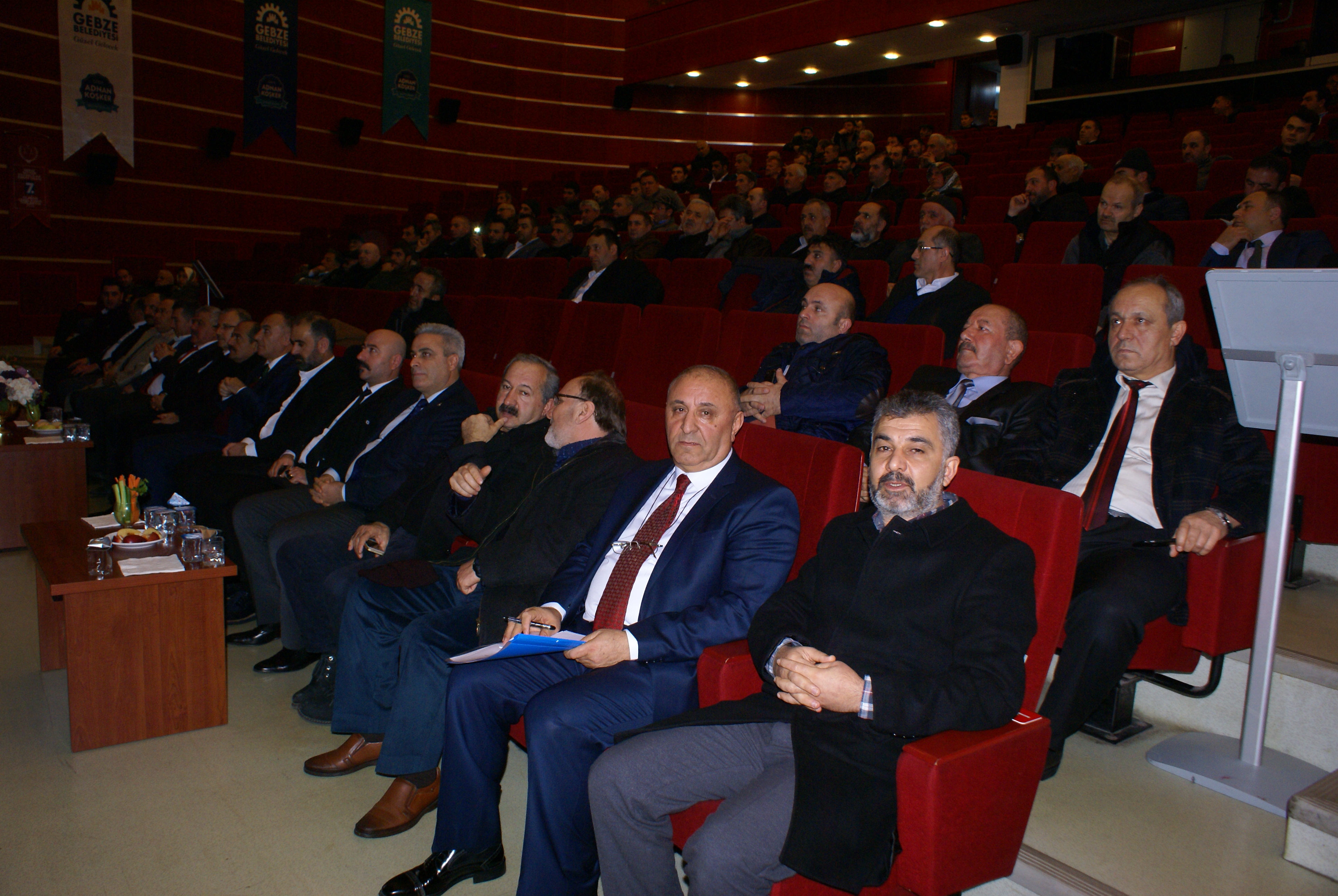 Pazarcılardan sitemli kongre!