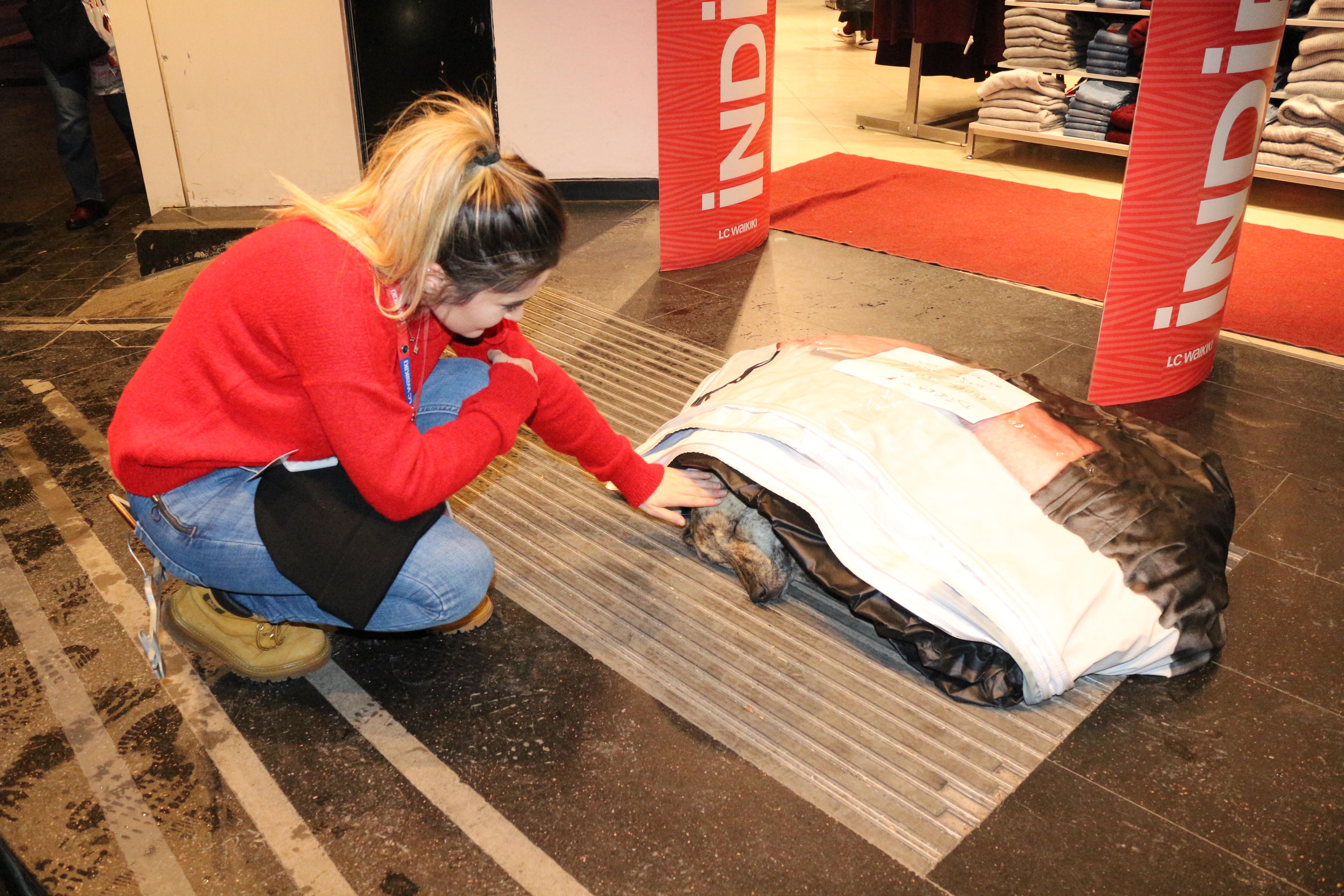 İnsanlık daha ölmemiş