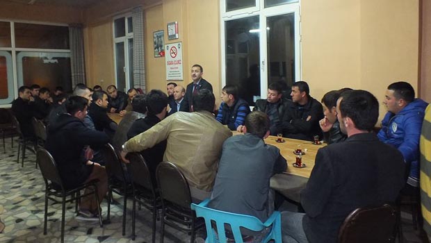 Gençler,  Akay’ın etrafında kenetlendi