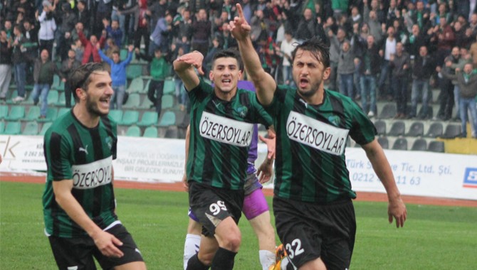 KOCAELİSPOR LİDERİ DEVİRDİ