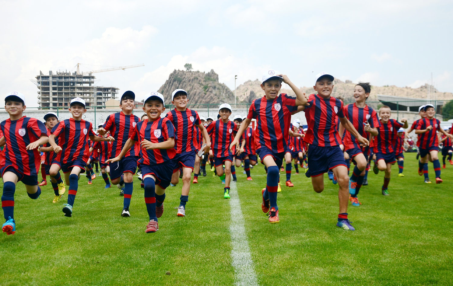 HAYDİ ALTINORDU GEBZE FUTBOL OKULUNA