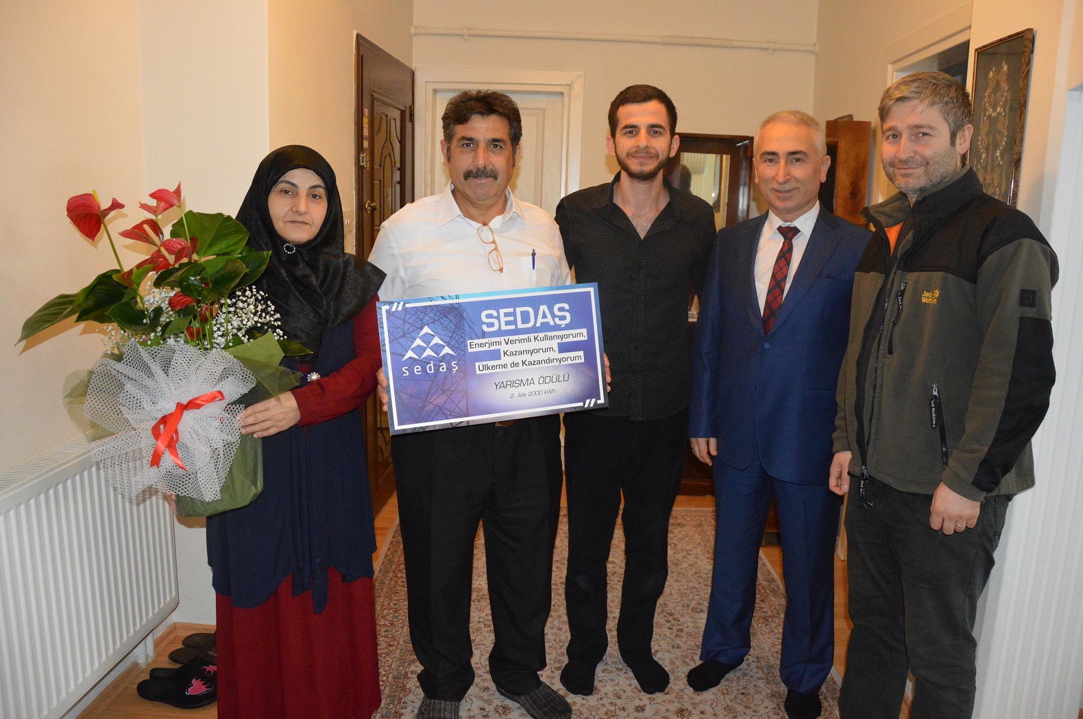 SEDAŞ aileleri ziyaret ediyor