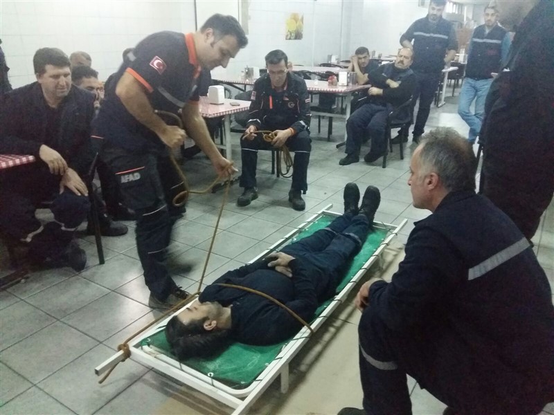 Afet eğitimleri sürüyor