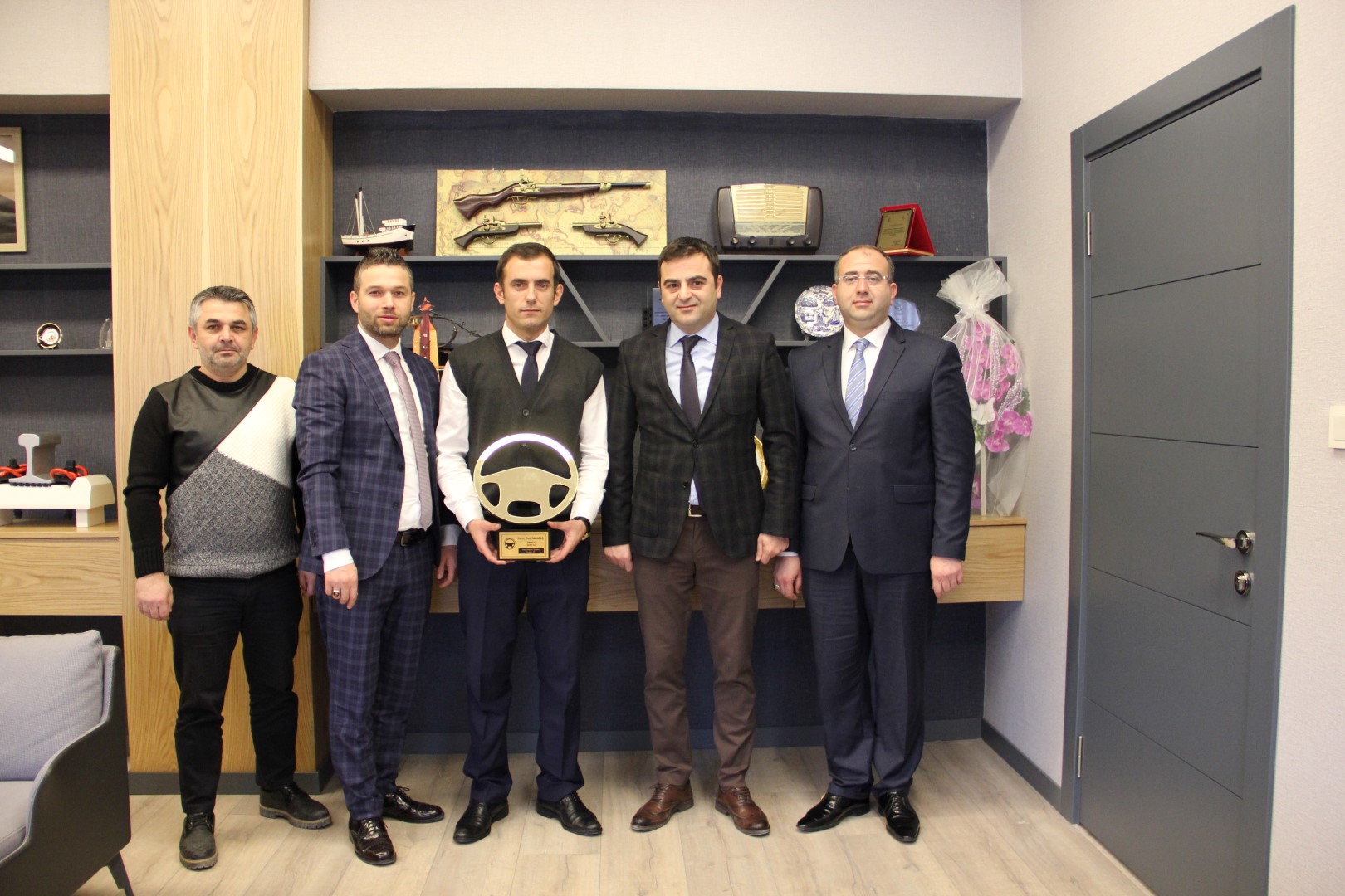 Kahraman şoföre ödül