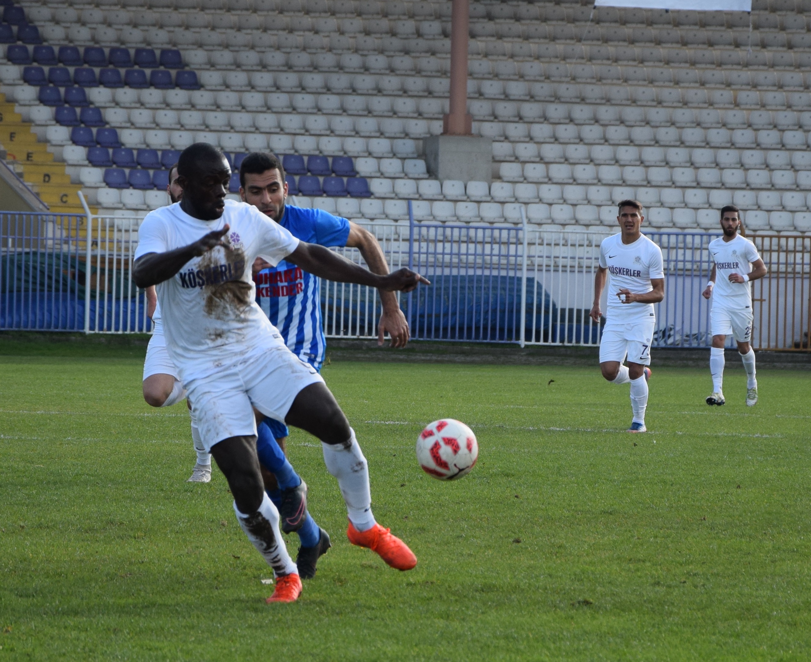 BEBBE TAKIMA ISINIYOR