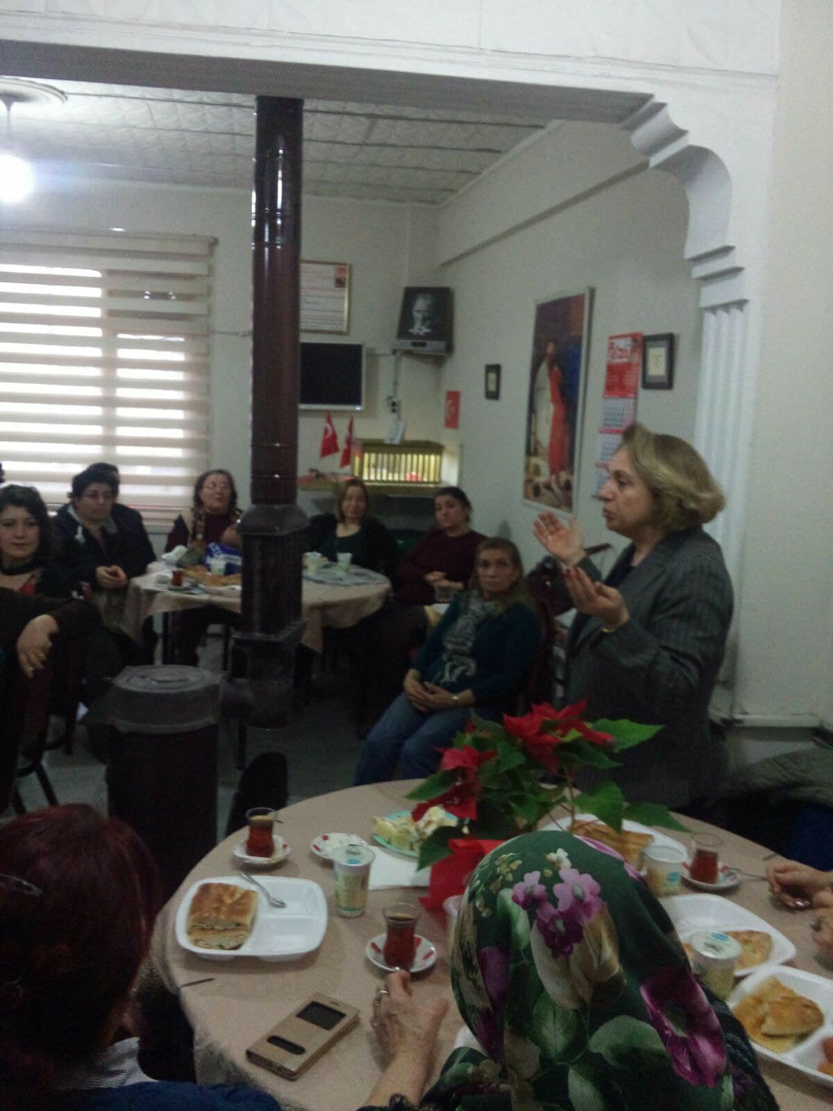 CHP Gebze Kadın Kolları kadınlarla buluştu