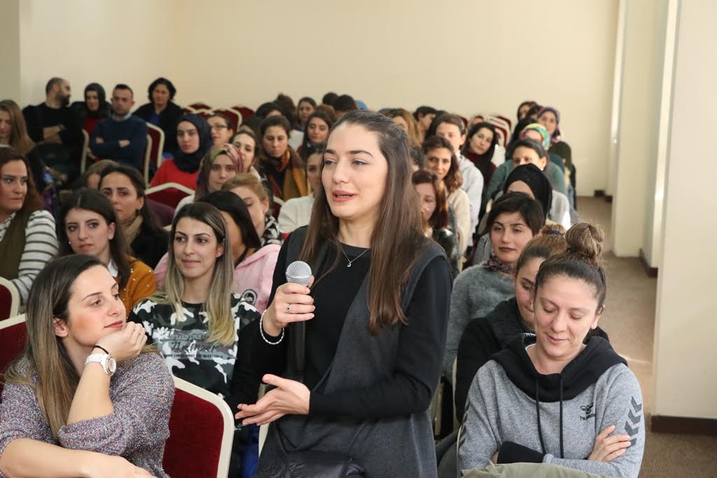 ‘’Spora gelen teyzenin, ablanın derdine, sevincine ortak olun’’